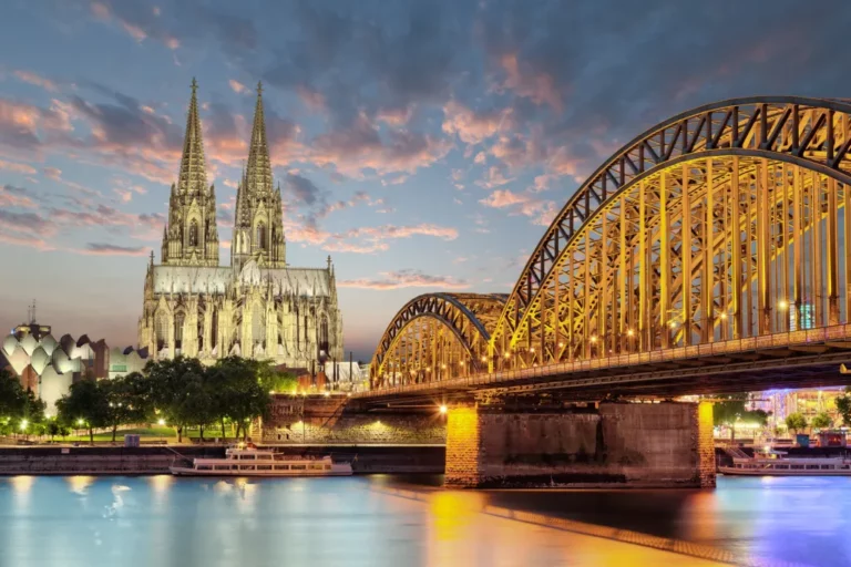 Kölner-Dom-und-Hohenzollernbrücke