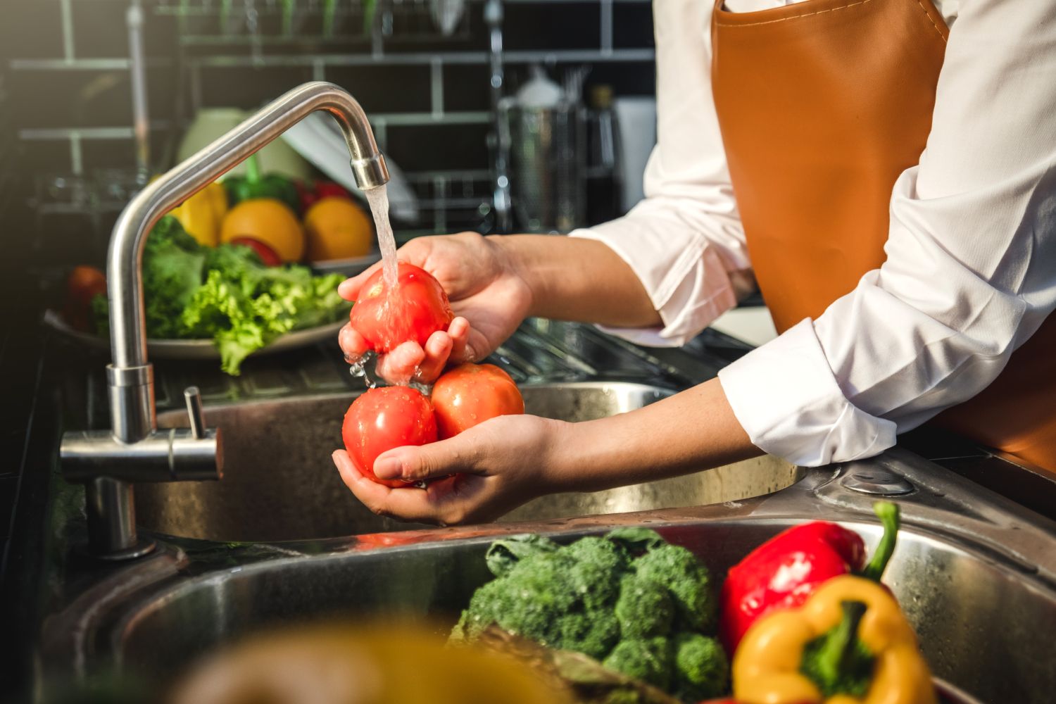 Lebensmittelhygiene: Sicher lagern, kochen & bestellen